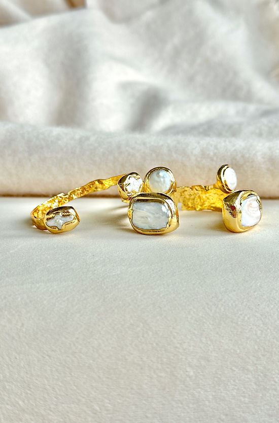 EE Misty Cuff-Pearl Cross