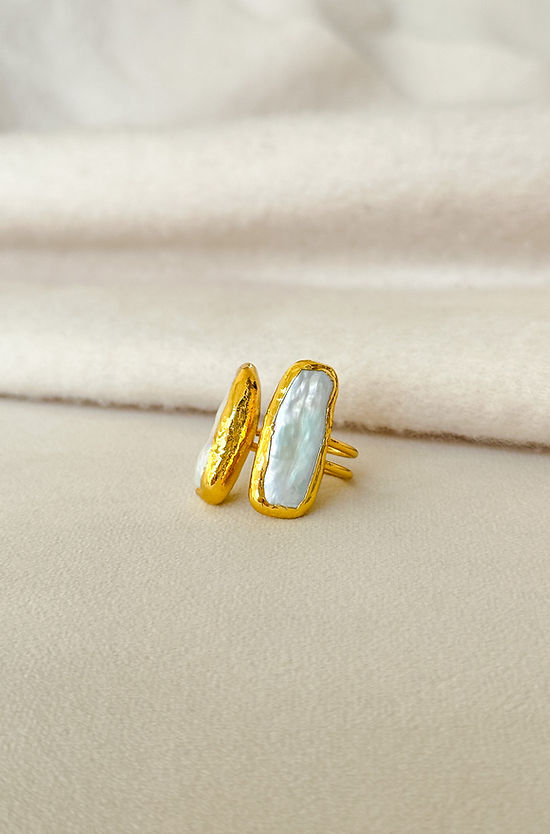 EE Linear Double Pearl Ring
