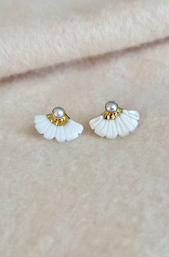 EE Mother of Pearl Fan Earring Studs