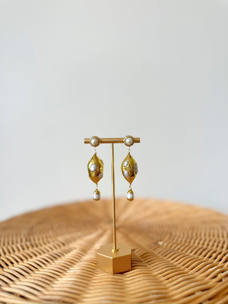 EE Pearl Bubble Earring