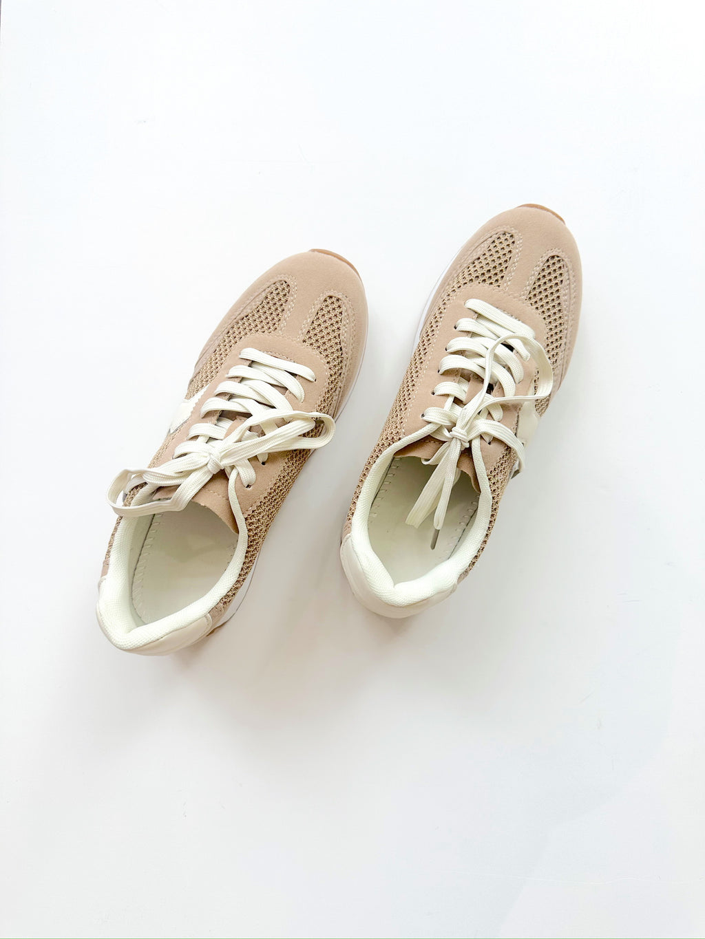Abby Camel Sneakers