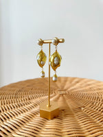 EE Pearl Bubble Earring