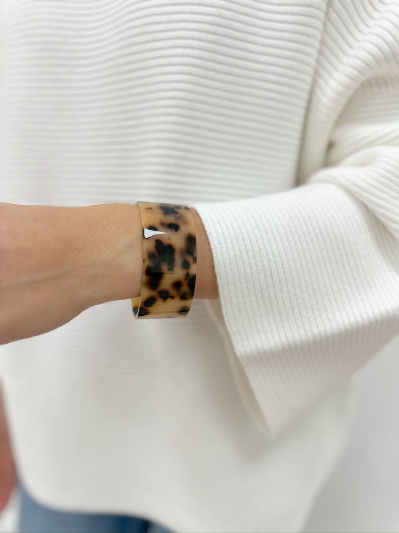 Hannah Tortoise Cuff