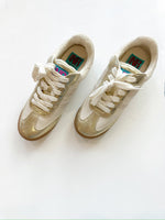 Maddie Beige Sneakers