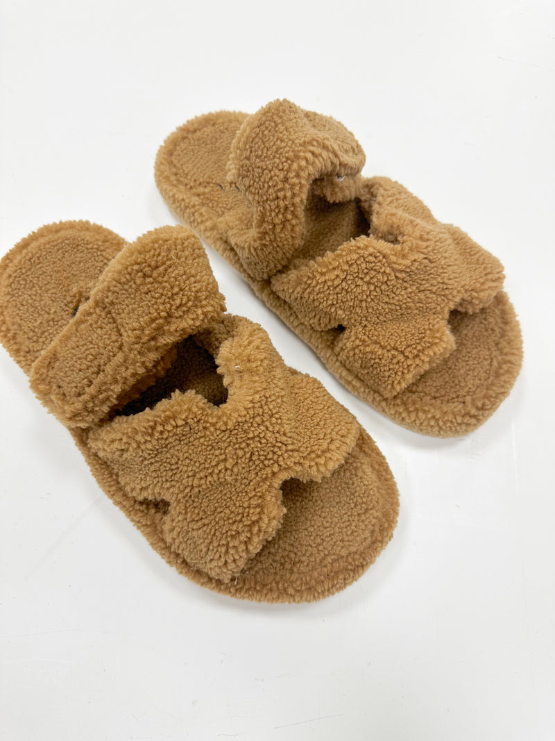 Amelia Sherpa Slipper