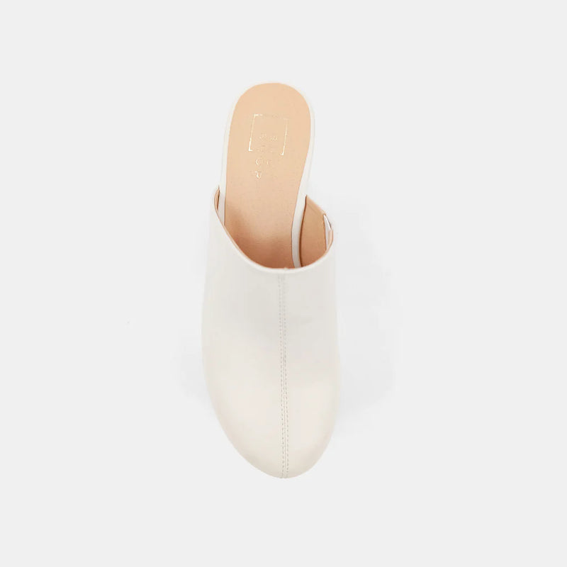 Isolda White Clogs