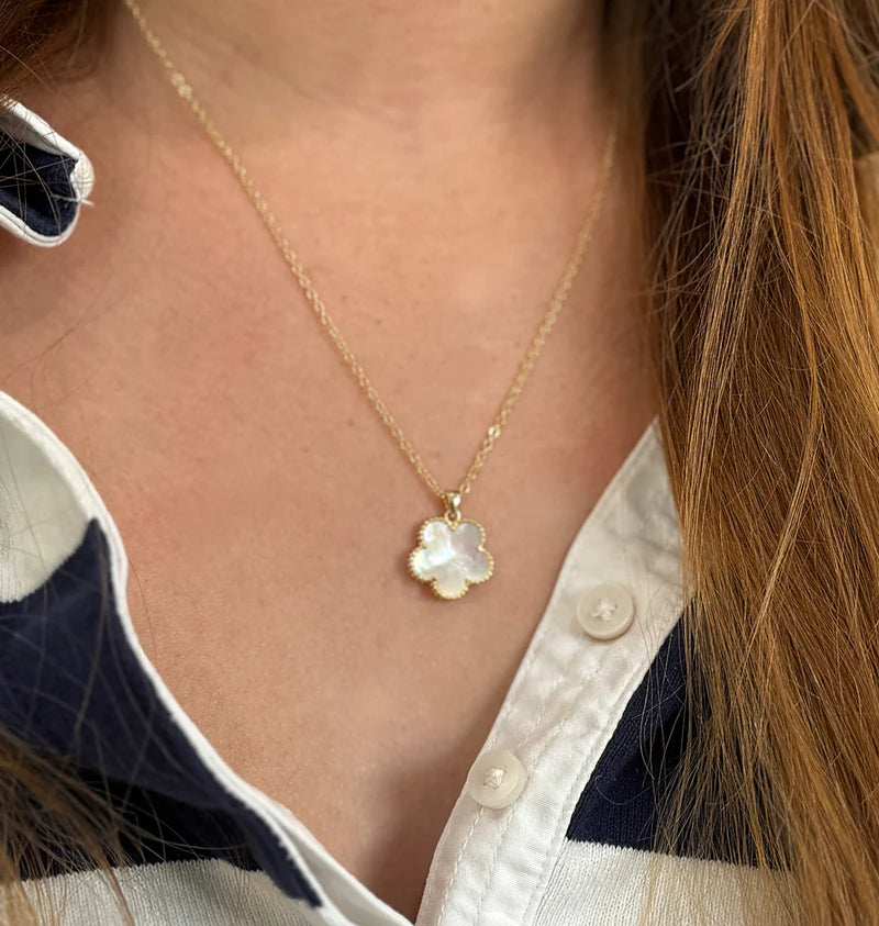 Adeline Pendant Necklace- Pearl