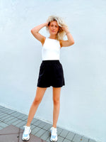 Janice Black Shorts