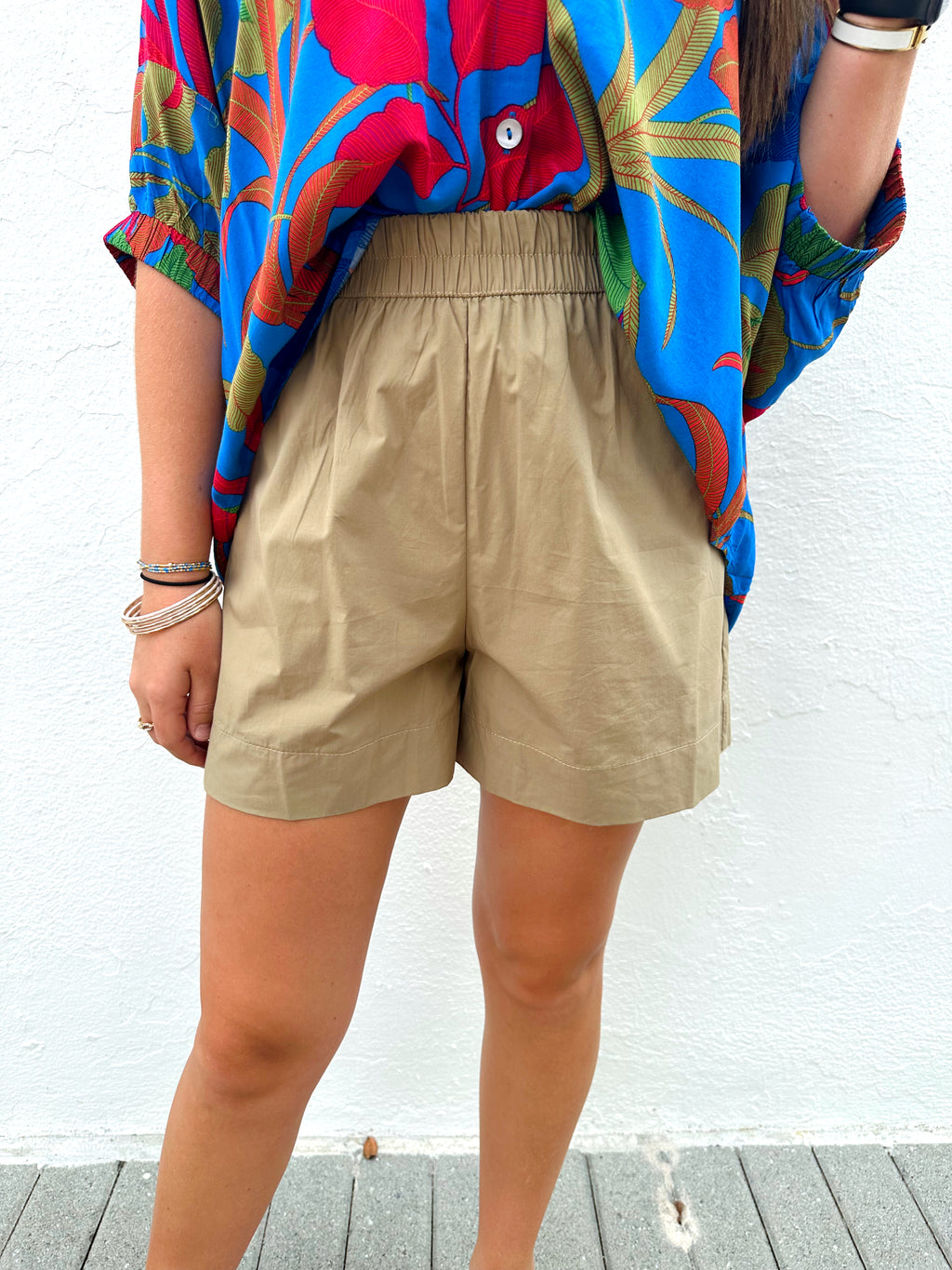 Janice Olive Shorts